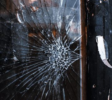 Wat te doen bij een gebarsten ruit